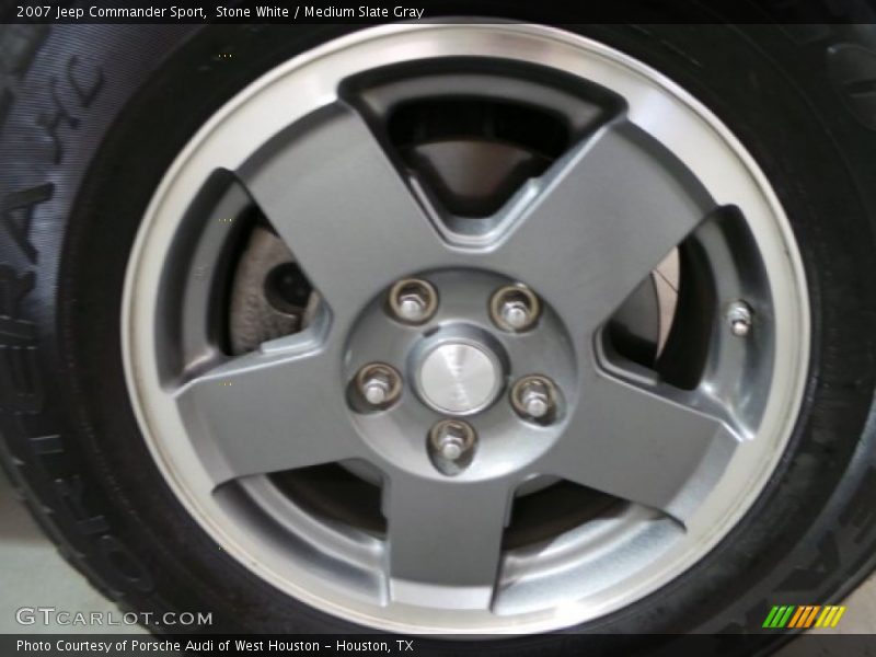 Stone White / Medium Slate Gray 2007 Jeep Commander Sport