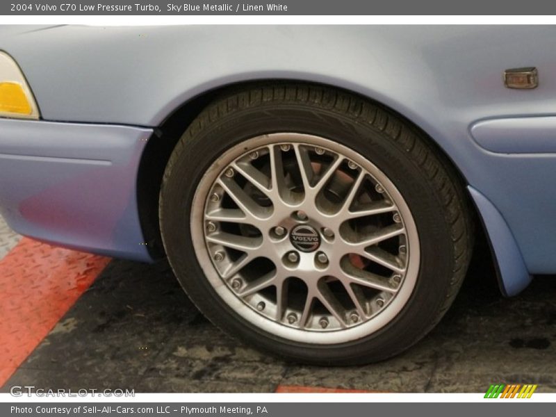 Sky Blue Metallic / Linen White 2004 Volvo C70 Low Pressure Turbo