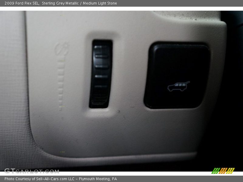 Sterling Grey Metallic / Medium Light Stone 2009 Ford Flex SEL