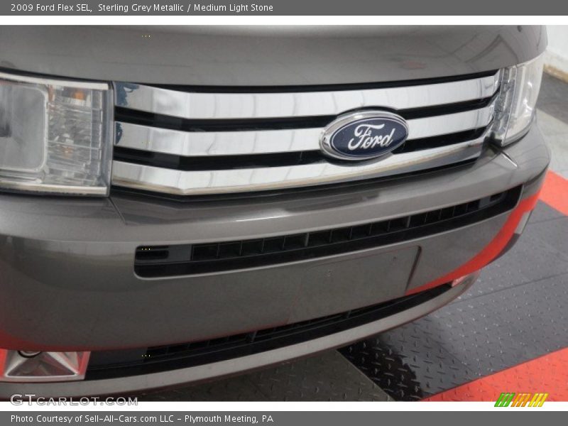 Sterling Grey Metallic / Medium Light Stone 2009 Ford Flex SEL