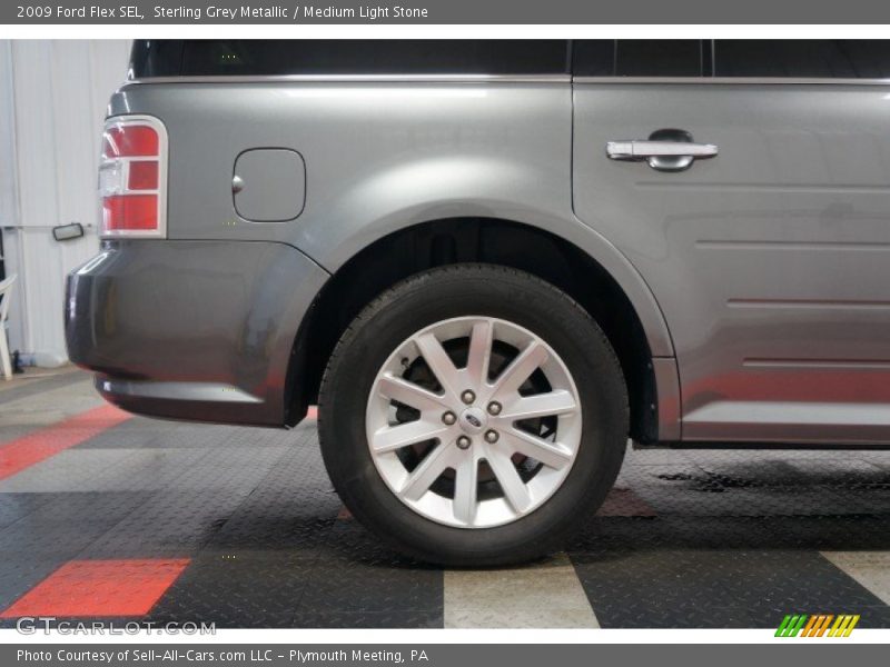Sterling Grey Metallic / Medium Light Stone 2009 Ford Flex SEL