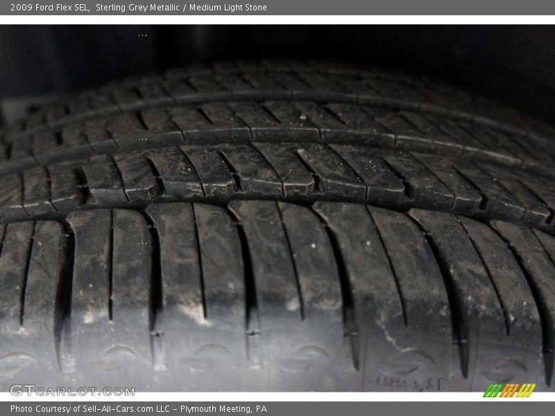 Sterling Grey Metallic / Medium Light Stone 2009 Ford Flex SEL
