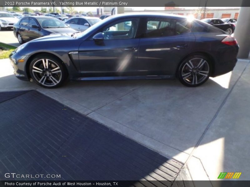 Yachting Blue Metallic / Platinum Grey 2012 Porsche Panamera V6