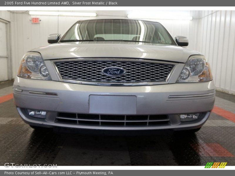 Silver Frost Metallic / Black 2005 Ford Five Hundred Limited AWD
