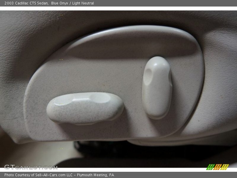 Blue Onyx / Light Neutral 2003 Cadillac CTS Sedan