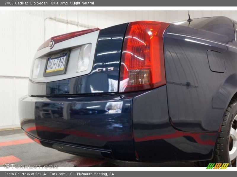 Blue Onyx / Light Neutral 2003 Cadillac CTS Sedan