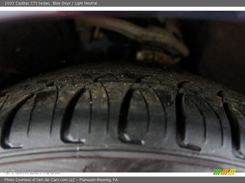 Blue Onyx / Light Neutral 2003 Cadillac CTS Sedan