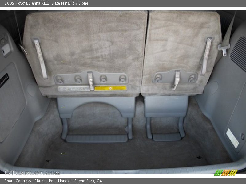 Slate Metallic / Stone 2009 Toyota Sienna XLE