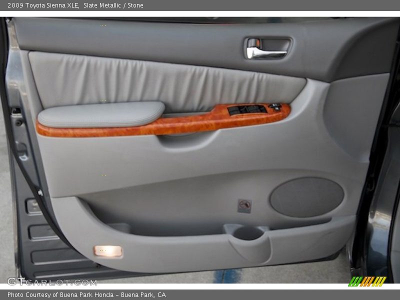 Slate Metallic / Stone 2009 Toyota Sienna XLE