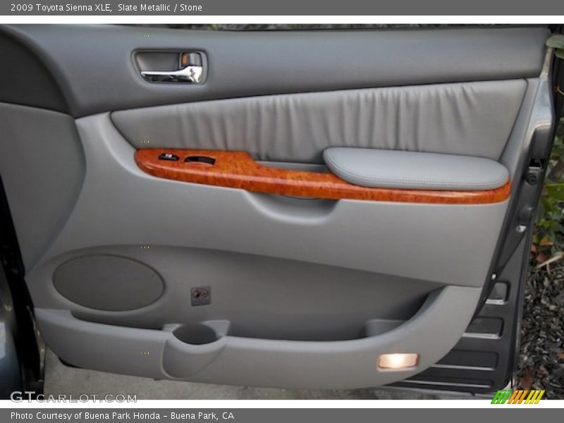 Slate Metallic / Stone 2009 Toyota Sienna XLE