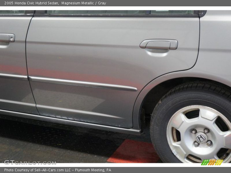 Magnesium Metallic / Gray 2005 Honda Civic Hybrid Sedan