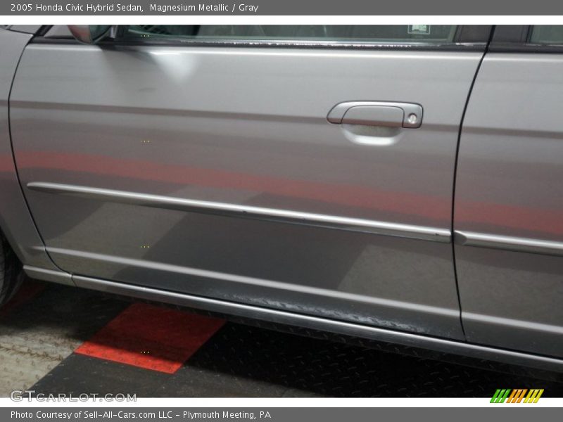 Magnesium Metallic / Gray 2005 Honda Civic Hybrid Sedan