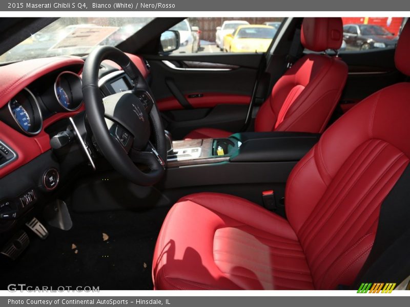 Bianco (White) / Nero/Rosso 2015 Maserati Ghibli S Q4