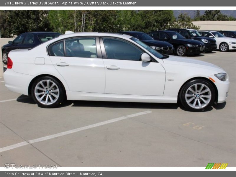 Alpine White / Oyster/Black Dakota Leather 2011 BMW 3 Series 328i Sedan