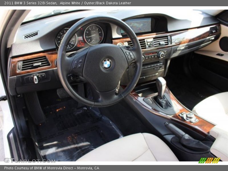 Alpine White / Oyster/Black Dakota Leather 2011 BMW 3 Series 328i Sedan