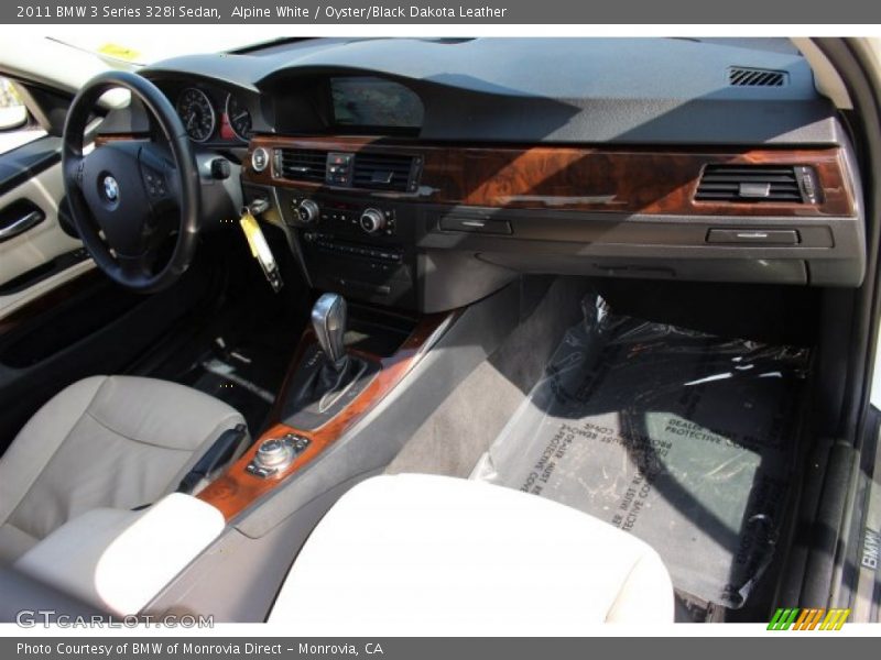 Alpine White / Oyster/Black Dakota Leather 2011 BMW 3 Series 328i Sedan
