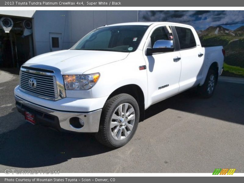 Super White / Black 2013 Toyota Tundra Platinum CrewMax 4x4