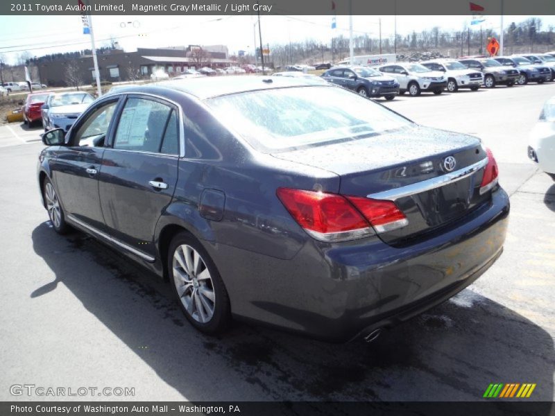 Magnetic Gray Metallic / Light Gray 2011 Toyota Avalon Limited