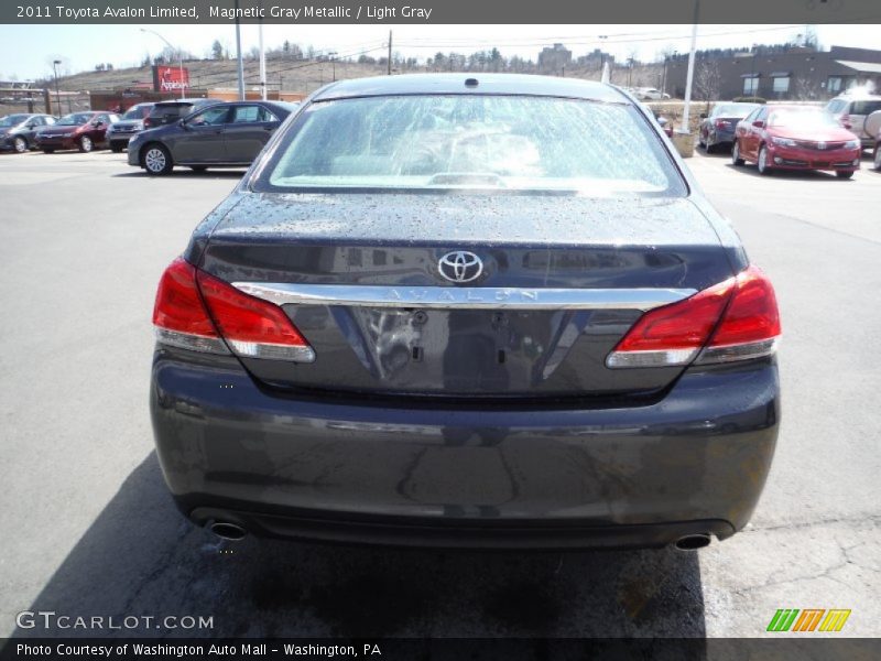 Magnetic Gray Metallic / Light Gray 2011 Toyota Avalon Limited