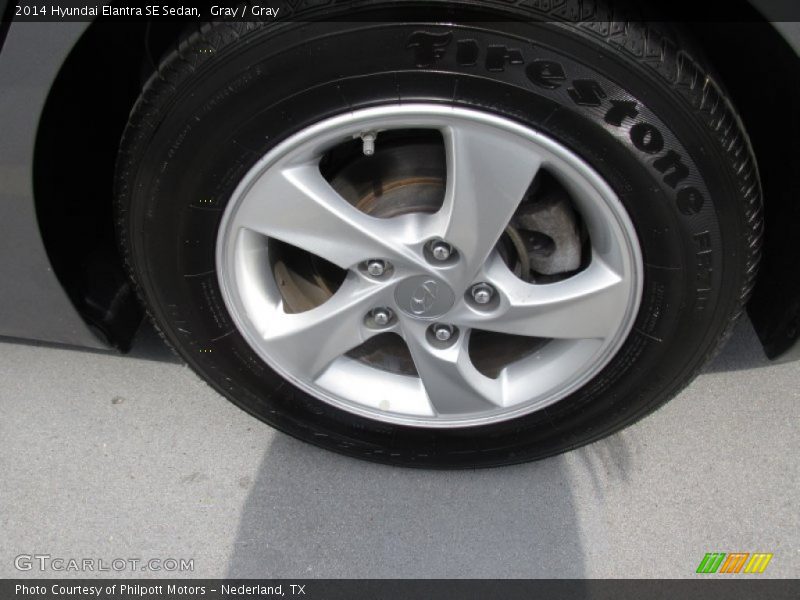 Gray / Gray 2014 Hyundai Elantra SE Sedan