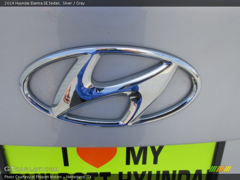 Silver / Gray 2014 Hyundai Elantra SE Sedan