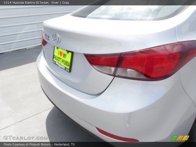 Silver / Gray 2014 Hyundai Elantra SE Sedan