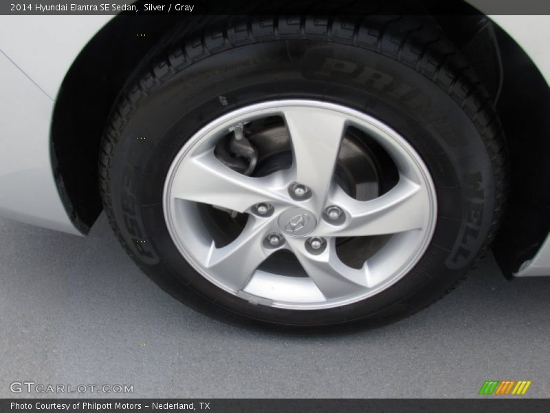 Silver / Gray 2014 Hyundai Elantra SE Sedan