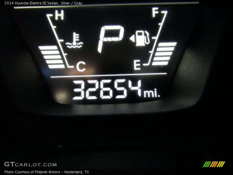 Silver / Gray 2014 Hyundai Elantra SE Sedan