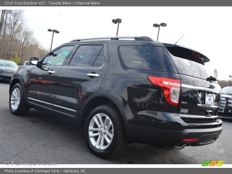 Tuxedo Black / Charcoal Black 2015 Ford Explorer XLT