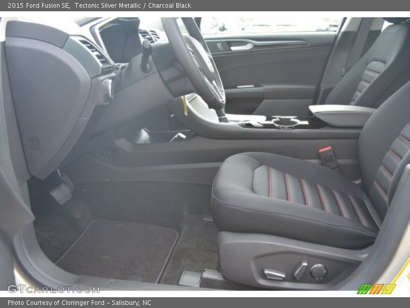 Tectonic Silver Metallic / Charcoal Black 2015 Ford Fusion SE