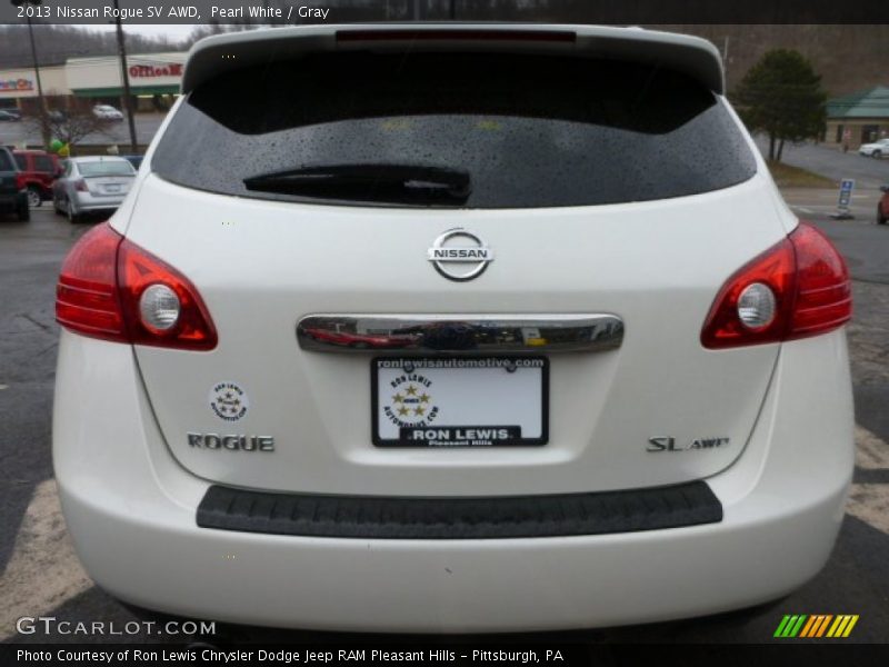 Pearl White / Gray 2013 Nissan Rogue SV AWD