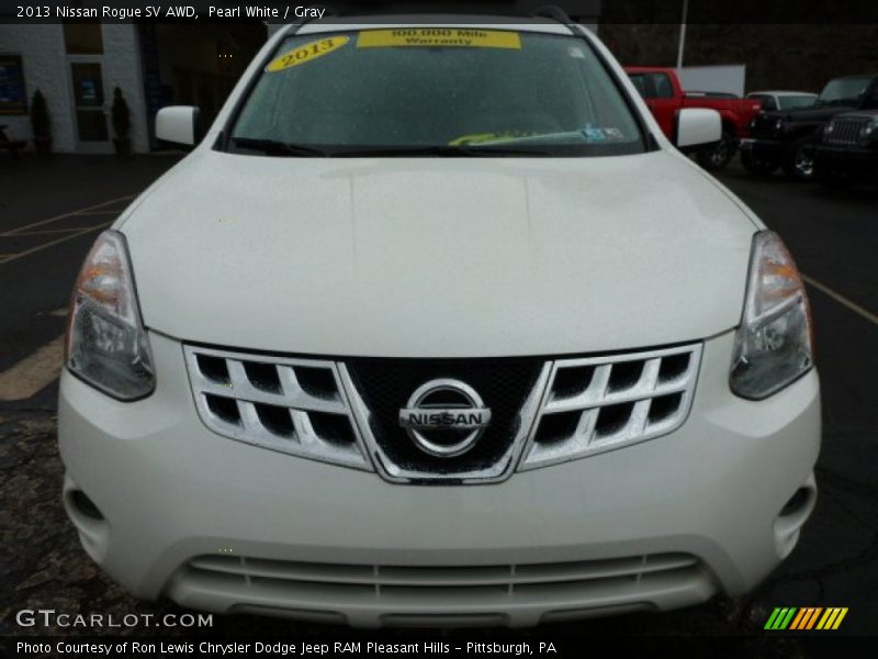 Pearl White / Gray 2013 Nissan Rogue SV AWD