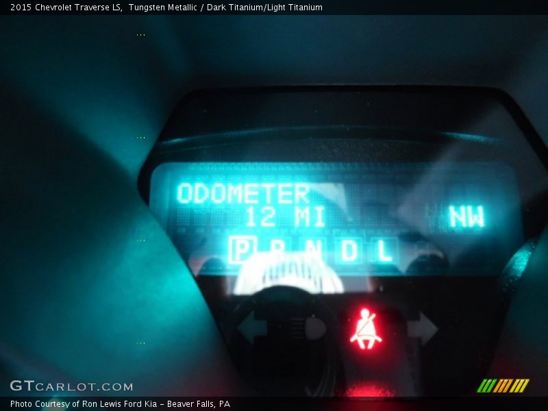 Tungsten Metallic / Dark Titanium/Light Titanium 2015 Chevrolet Traverse LS
