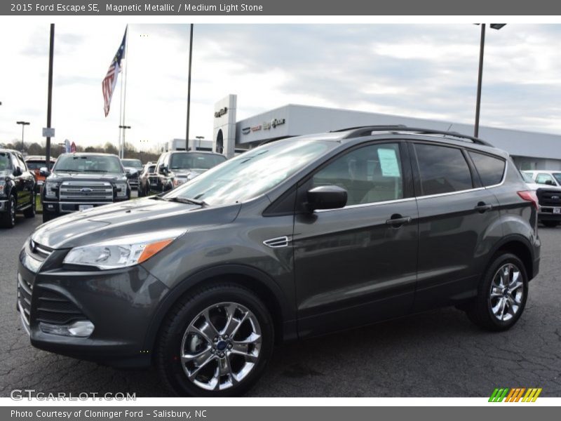 Magnetic Metallic / Medium Light Stone 2015 Ford Escape SE