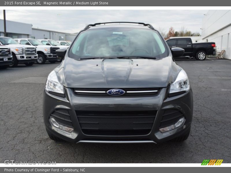 Magnetic Metallic / Medium Light Stone 2015 Ford Escape SE