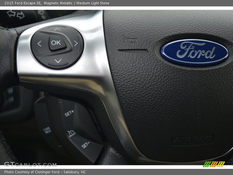 Magnetic Metallic / Medium Light Stone 2015 Ford Escape SE