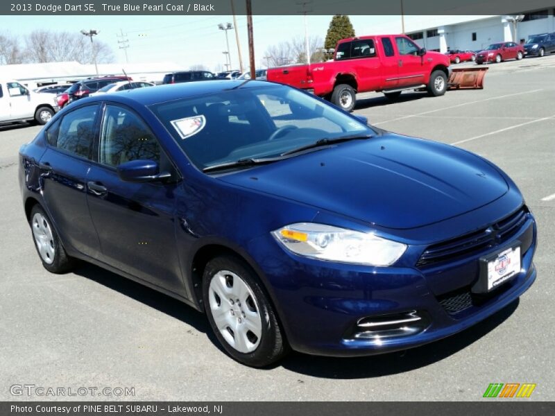True Blue Pearl Coat / Black 2013 Dodge Dart SE