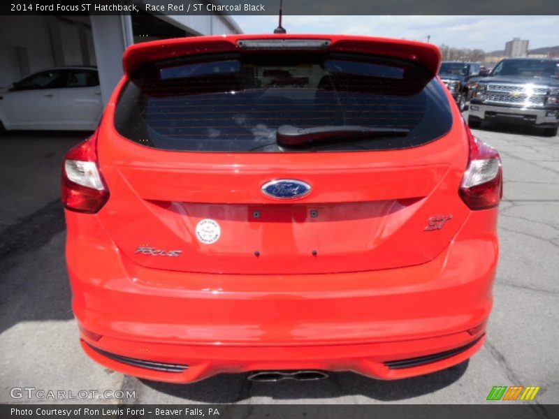 Race Red / ST Charcoal Black 2014 Ford Focus ST Hatchback