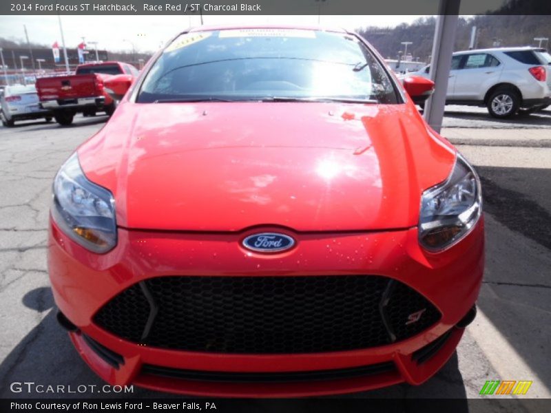 Race Red / ST Charcoal Black 2014 Ford Focus ST Hatchback