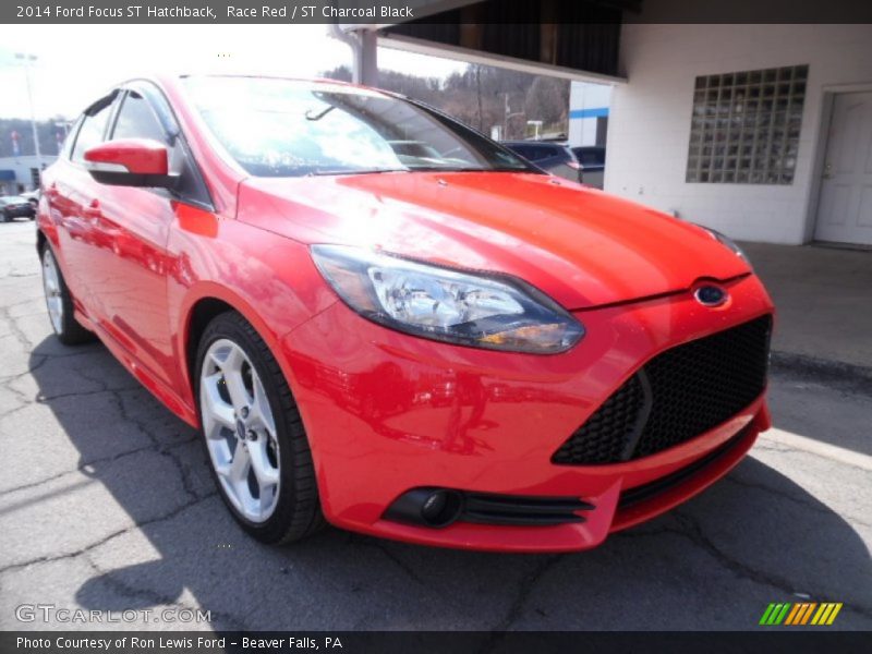 Race Red / ST Charcoal Black 2014 Ford Focus ST Hatchback