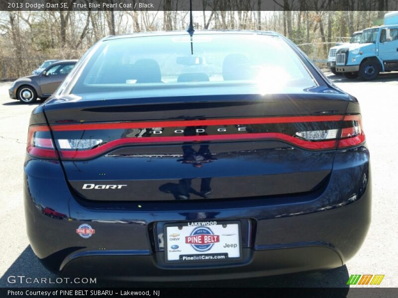 True Blue Pearl Coat / Black 2013 Dodge Dart SE