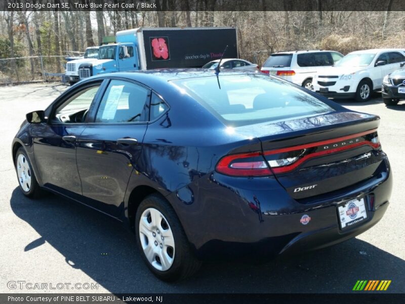 True Blue Pearl Coat / Black 2013 Dodge Dart SE
