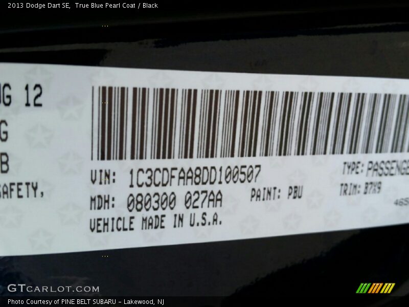 True Blue Pearl Coat / Black 2013 Dodge Dart SE
