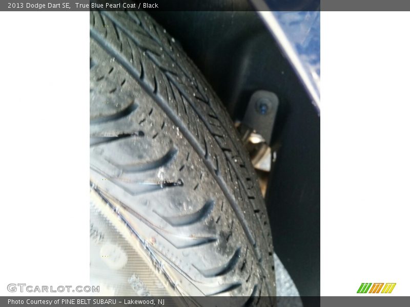 True Blue Pearl Coat / Black 2013 Dodge Dart SE