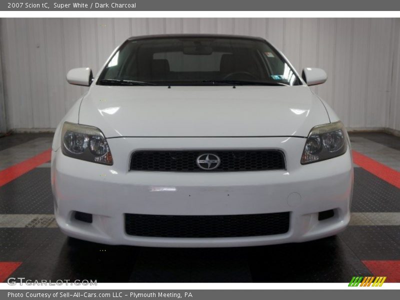 Super White / Dark Charcoal 2007 Scion tC