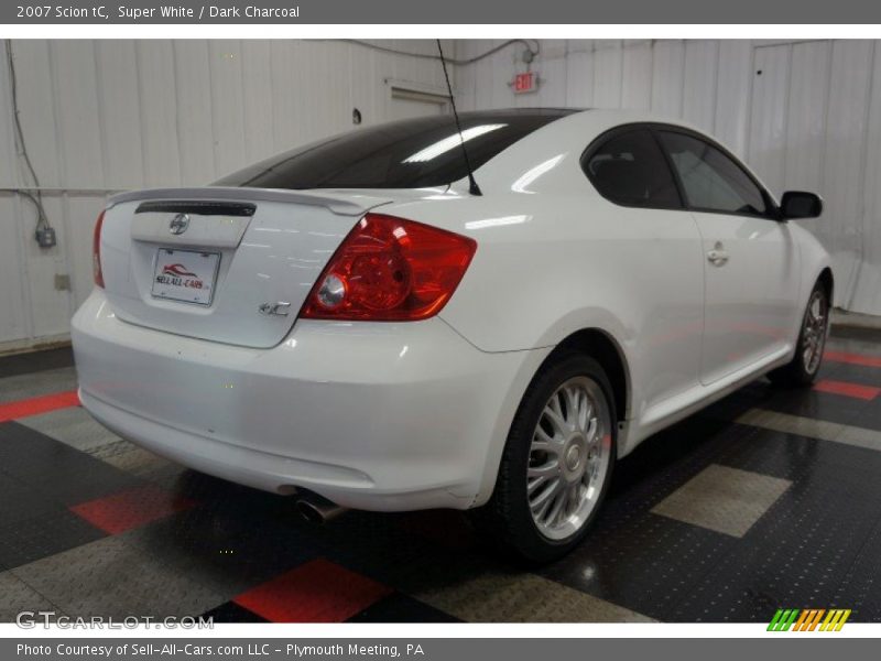 Super White / Dark Charcoal 2007 Scion tC