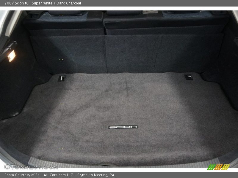 Super White / Dark Charcoal 2007 Scion tC