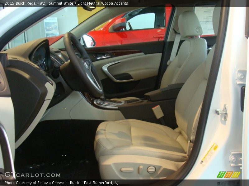 Summit White / Light Neutral/Cocoa Accents 2015 Buick Regal FWD
