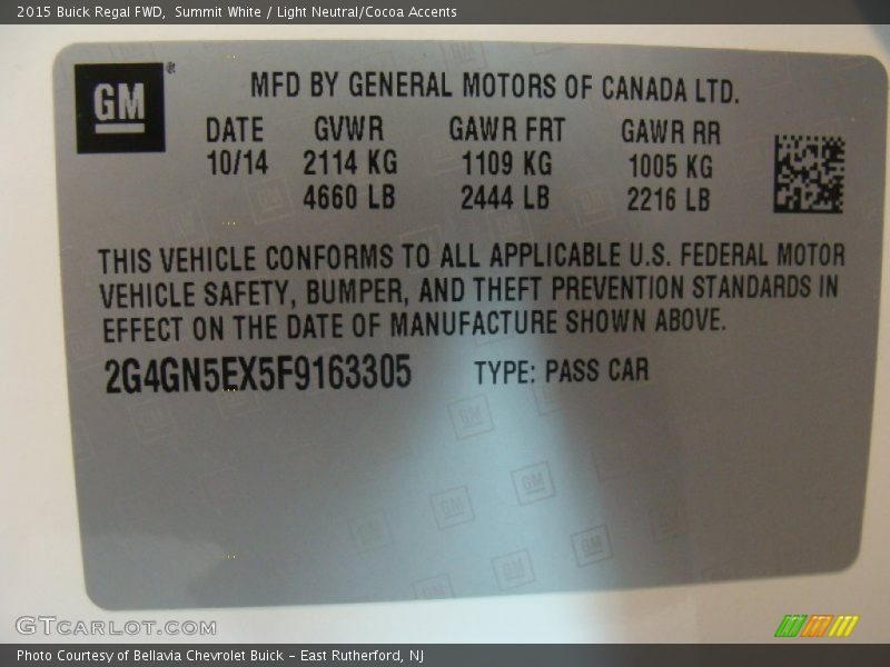 Summit White / Light Neutral/Cocoa Accents 2015 Buick Regal FWD