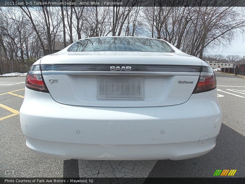 Arctic White / Parchment 2011 Saab 9-5 Turbo4 Premium Sedan